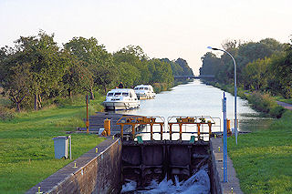 Liegeplatz auf der Hausboot-Tour von Boofzheim nach Hesse
