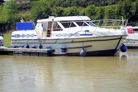 Hausboot Tarpon 42 auf dem Canal du Nivernais