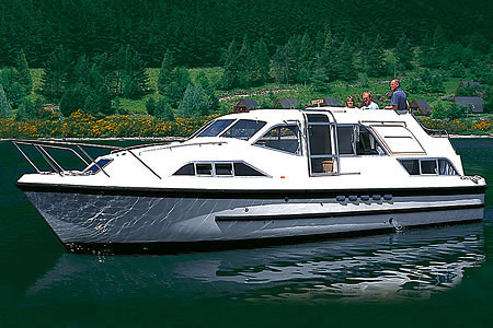 Hausboot Braemore - Motorkreuzer für 4 - 6 Personen