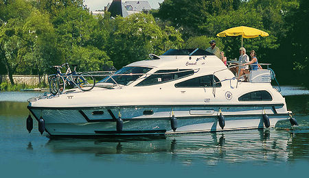 Hausboot Consul - Bootsferien mit NAUTIC-TOURS