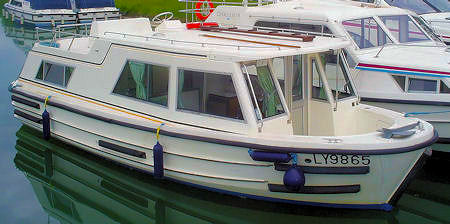 Hausboot Ha'Penny - vorher Connoisseur 900 FB