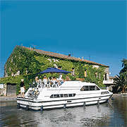 Hausboot vor Le Somail