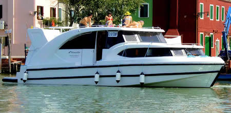 Hausboot Minuetto - Hausbootcharter für 8 Personen