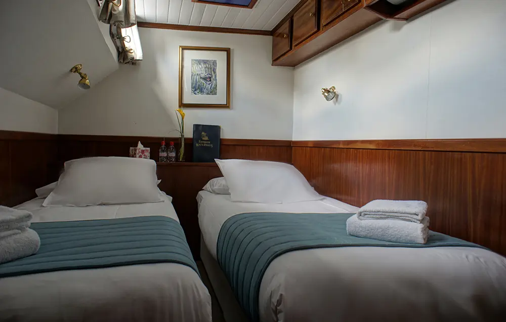 Hotelschiff 'Anjodi' - Kabine mit zwei Einzelbetten oder Doppelbett