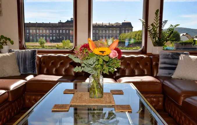 Blick vom Hotelschiff auf Saverne