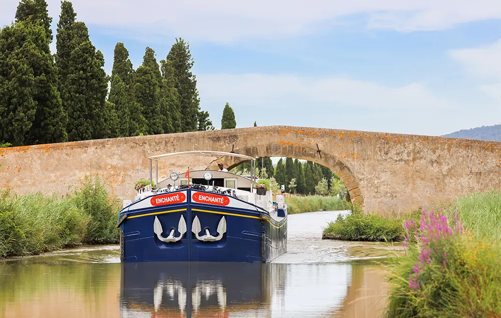 Hotelschiff 'Enchanté' auf dem Canal du Midi