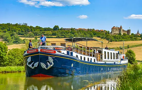 Hotelschiff 'L'Impressionniste' auf dem Canal de Bourgogne