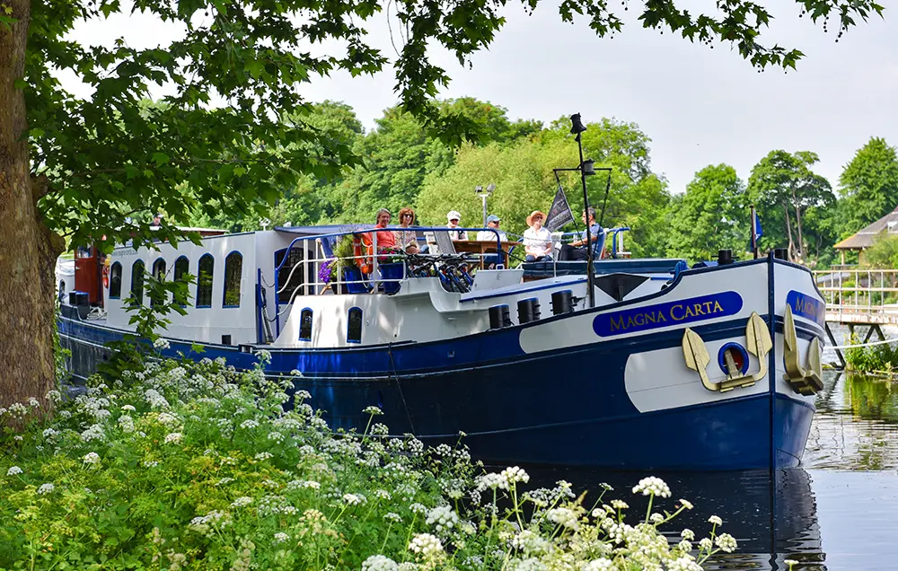 Hotelschiff Magna Carta