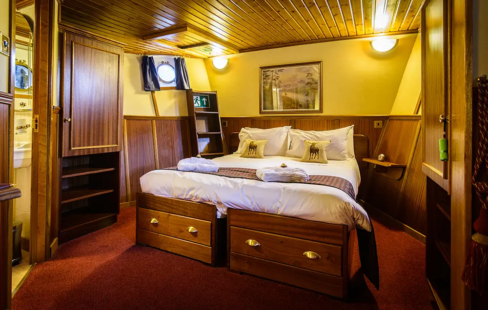 Hotelschiff 'Scottish Highlander' - Kabine mit Doppelbett