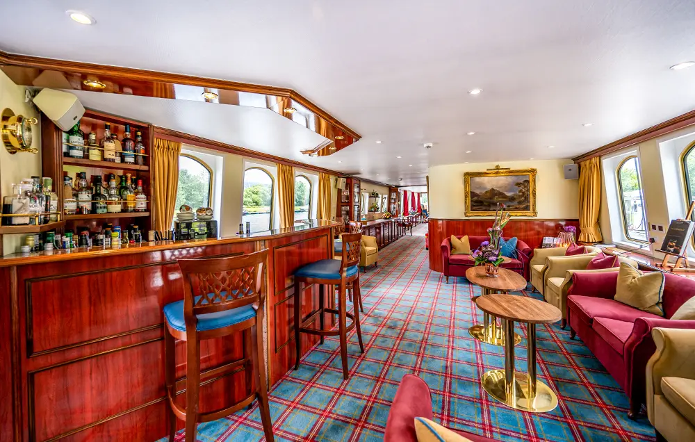 Hotelschiff 'Spirit of Scotland' - Salon und Bar