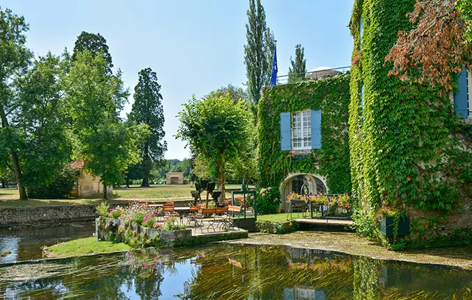 Terrasse am Garonne Seitenkanal