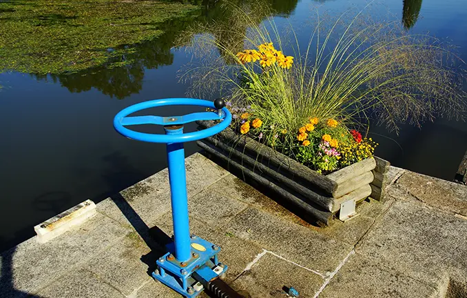 Schleusenkurbel - Fluss La Mayenne