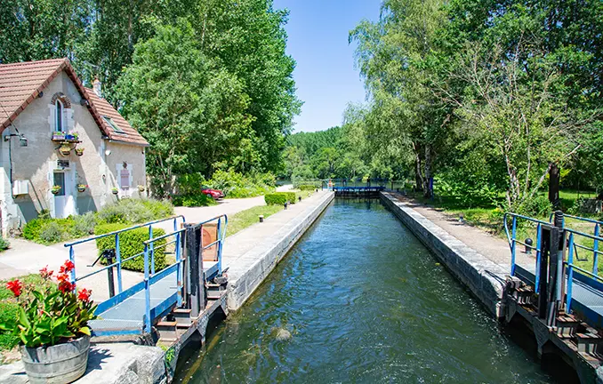 Schleuse in Frankreich