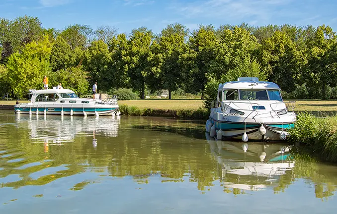 Hausboot in Frankreich - unterwegs auf dem Kanal