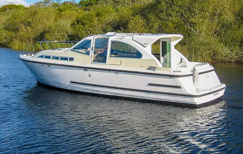 Hausboot Penichette am Steg