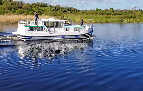 Mit dem Hausboot auf dem Shannon