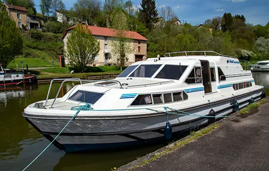 Hausboot Classique - Hausbootcharter für 8 Personen