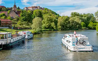 Hausboot mieten auf der Saône – Bootsurlaub im Burgund