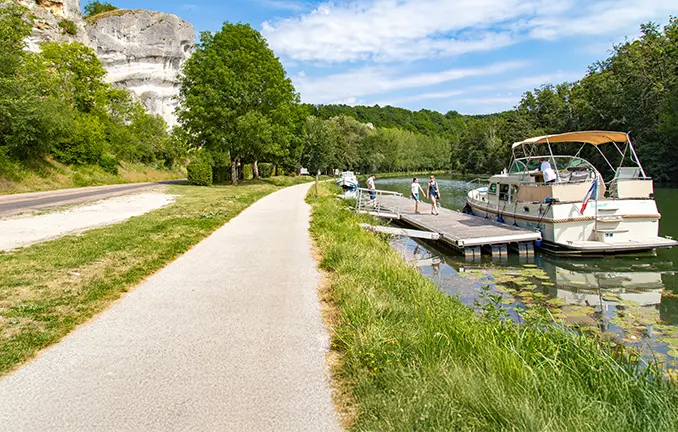Hausboot auf der Yonne