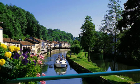 Hausboot von "Le Boat" (Le Boat) bei Fontenoy-le-Chateau