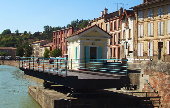 Drtehbrücke in Moissac