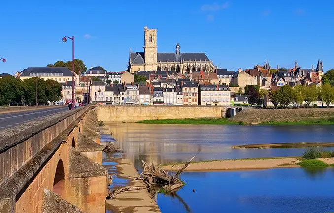 Nevers an der Loire