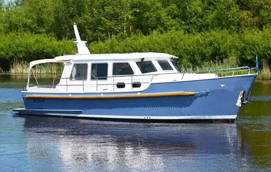 Hausboot Bravoure 34 für 2 Personen