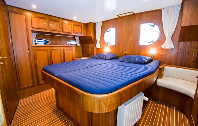 Motorboot 'Deluxe 42'