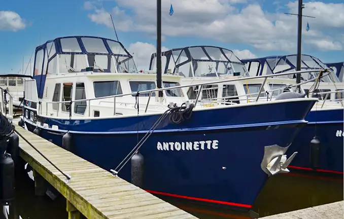 Das Motorboot 'Kotteryacht 1220 GL'