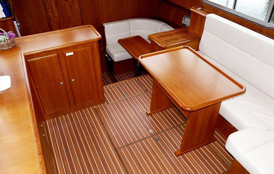 Motorboot 'Hausboot'  Renal 36 - Salon