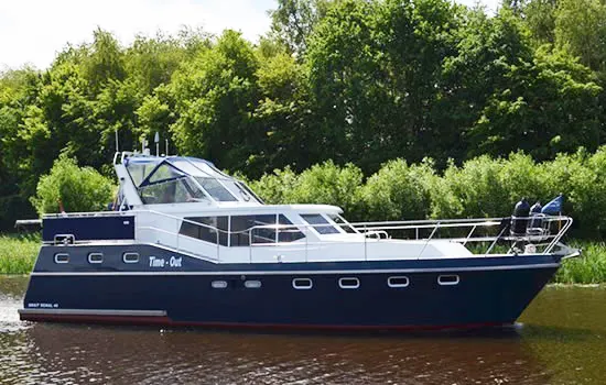 "Motorboot Renal 40 - führerscheinfrei mieten in Holland