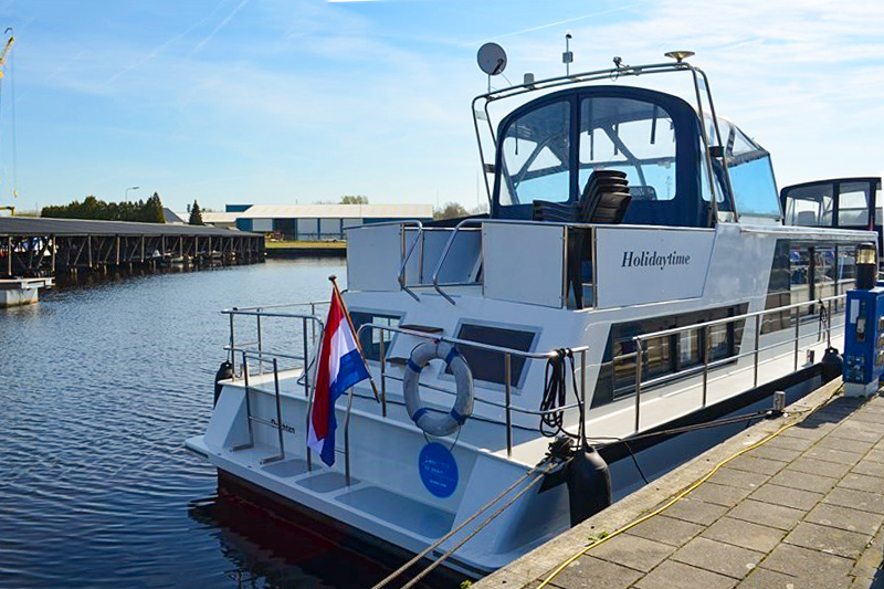 Safari Houseboat 1200 - Terrasse mit Steuerstand