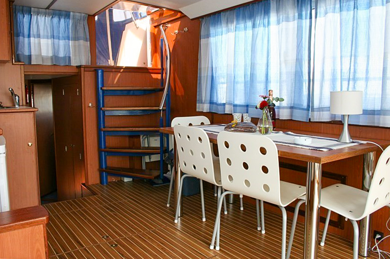 Safari Houseboat 1200 - unter Deck