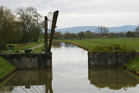 Hausboot auf dem Canal du Midi - Morgenstimmung