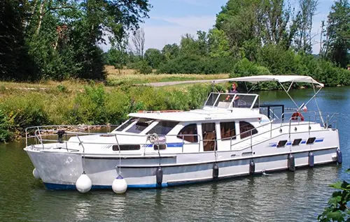 Hausboot 'America 50' - Charterboot mit 2 Kabinen Hausboot 'America 50'