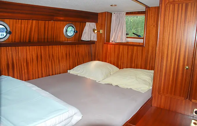 Hausboot 'Linssen Sturdy 320' 