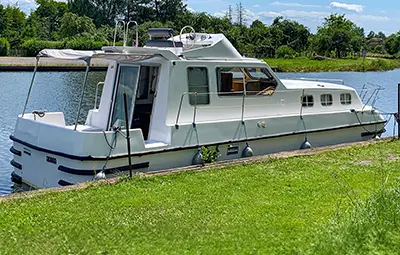 Hausboot 'Triton 1050 Fly'
