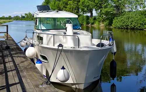 Hausboot 'Delphia Escape 800'