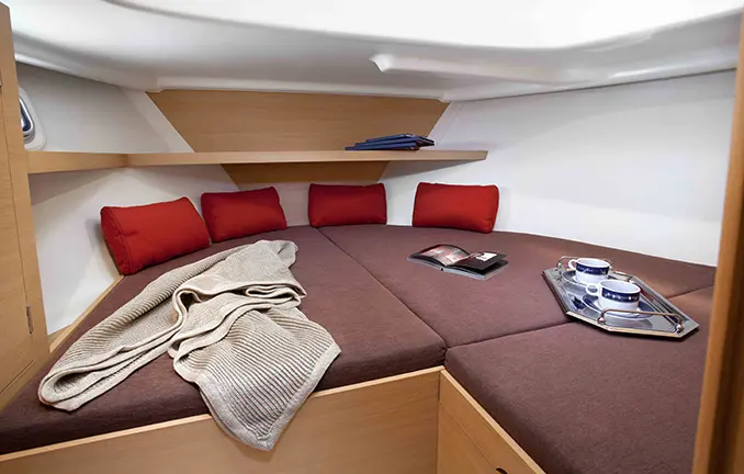 Hausboot 'Delphia Escape 800'