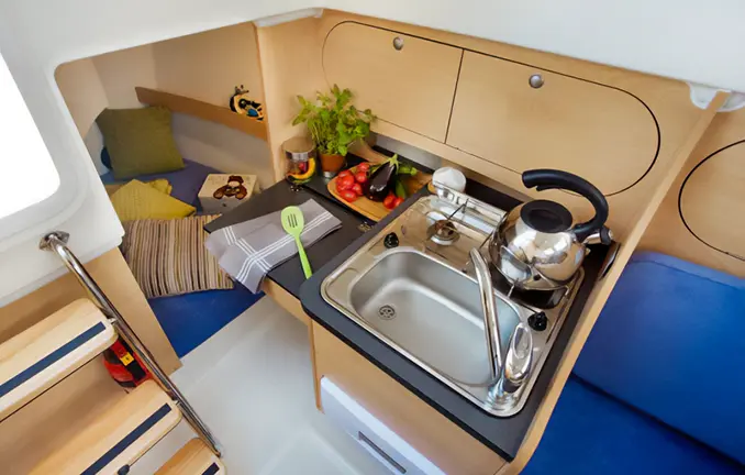 Delphia Nano - Küche Hausboot 'Delphia Nano'