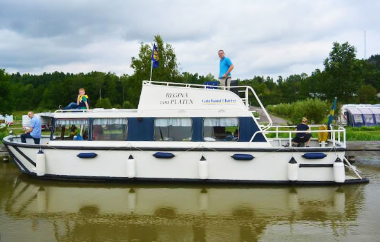 Regina von Platen - Hausboot auf dem Göta Kanal mieten