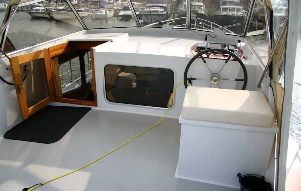 Motoryacht 'Hercules' - Steuerstand