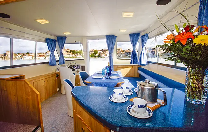 Hausboot 'Calypso' - im Salon Salon auf dem Hausboot 'Calypso'