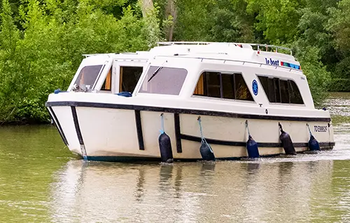 Hausboot Cirrus