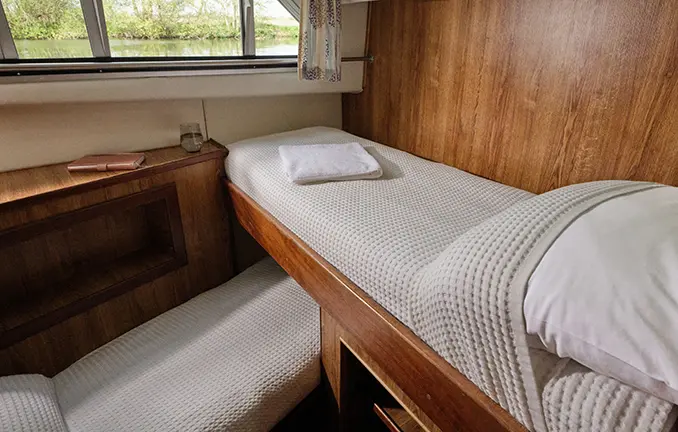 seitliche Vorschiffskabine Hausboot 'Classique' seitliche Vorschiffskabine