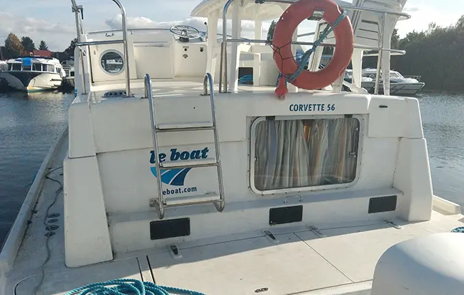 Hausboot 'Corvette' Heckansicht