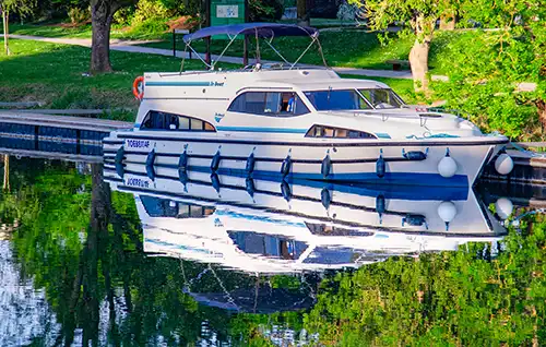 Hausboot Mystique