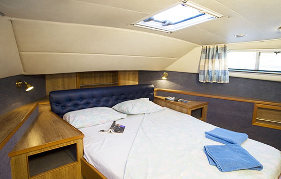 Hausboot Royal Classique - Vorschiffskabine mit gro?em Doppelbett