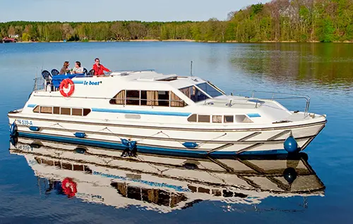 Hausboot 'Royal Classique' - Charterboot bei Le Boat für 6 Personen Hausboot 'Royal Classique' - Flotte Le Boat