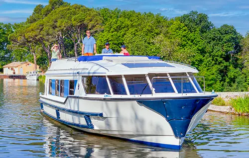 Hausboot 'Vision 2' - Charterboot bei Le Boat für Paare (Stuart Pearce - leboat.de) Hausboot 'Vision 2' - Flotte Le Boat